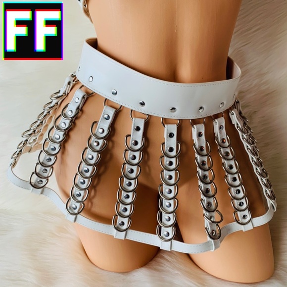CAGE ME SKIRT ✨? main image 2